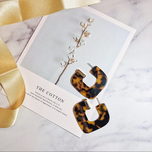 Free People Gold Tortoise Square Drop Earrings - Picture 3 of 5